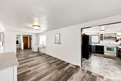 13041 SE 208th Street, Kent, WA 98031 - Photo 11