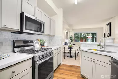 503 225th Lane NE #F105, Sammamish, WA 98074 - Photo 11
