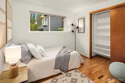 225 32nd Avenue E, Seattle, WA 98112 - Photo 13