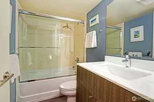 530 Broadway E, Seattle, WA 98012 - Photo 35