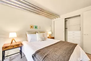 530 Broadway E, Seattle, WA 98012 - Photo 23