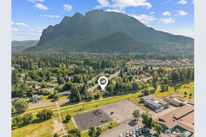 325 NE 4th Street, North Bend, WA 98045 - Photo 3