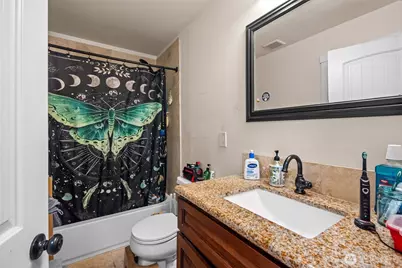 13315 Valley Avenue E, Sumner, WA 98390 - Photo 17