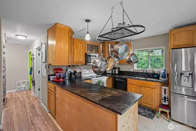 13315 Valley Avenue E, Sumner, WA 98390 - Photo 11
