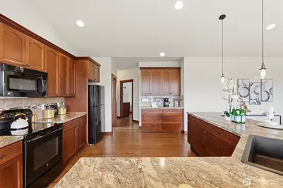 7406 100th Street NE, Marysville, WA 98270 - Photo 9