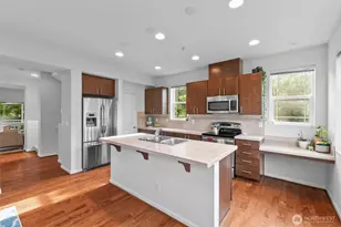 15720 Manor Way, Lynnwood, WA 98087 - Photo 13