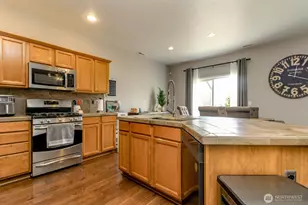 18208 72nd Ave E, Puyallup, WA 98375 - Photo 9