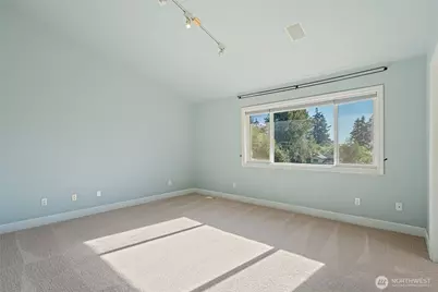11633 SE 76th Court, Newcastle, WA 98056 - Photo 13
