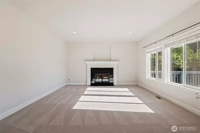 11633 SE 76th Court, Newcastle, WA 98056 - Photo 5