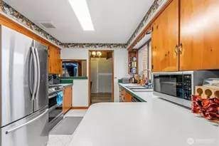 1021 H St, Centralia, WA 98531 - Photo 7
