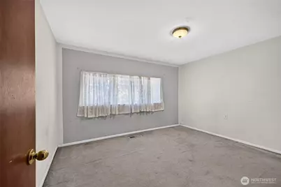 2323 N Highland Street, Tacoma, WA 98406 - Photo 23