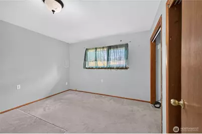 2323 N Highland Street, Tacoma, WA 98406 - Photo 17