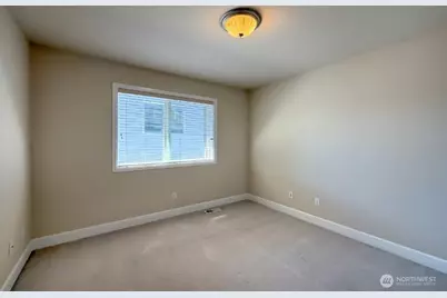 913 273rd Place SE, Sammamish, WA 98075 - Photo 33