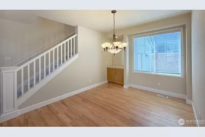913 273rd Place SE, Sammamish, WA 98075 - Photo 7