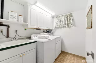 15805 SE 12th Pl, Bellevue, WA 98008 - Photo 27