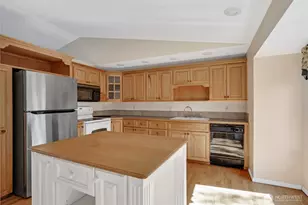 1010 SW 348th Pl, Federal Way, WA 98023 - Photo 13