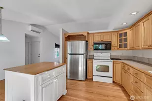 1010 SW 348th Pl, Federal Way, WA 98023 - Photo 15