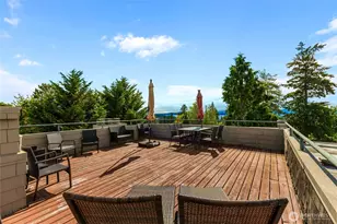 215 N 120th St, Seattle, WA 98133 - Photo 23