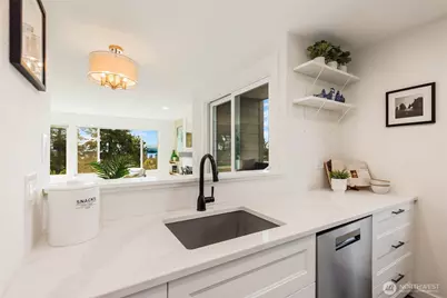 215 N 120th Street #301, Seattle, WA 98133 - Photo 13