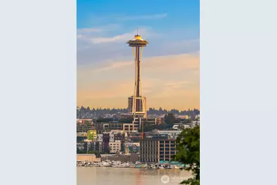 454 NE 40th Street, Seattle, WA 98105 - Photo 19
