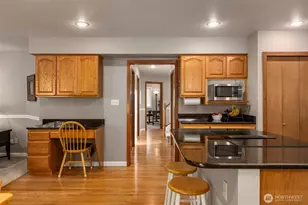 19318 SE 328th Pl, Kent, WA 98042 - Photo 11