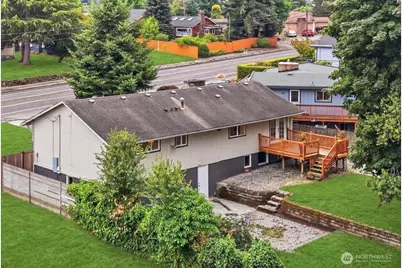 1724 N Narrows Drive, Tacoma, WA 98406 - Photo 35
