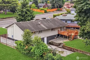 1724 N Narrows Dr, Tacoma, WA 98406 - Photo 35