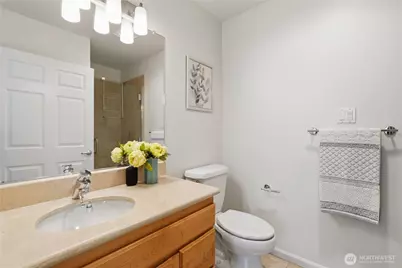10045 NE 1st Street #327, Bellevue, WA 98004 - Photo 23