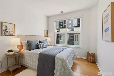 10045 NE 1st Street #327, Bellevue, WA 98004 - Photo 21