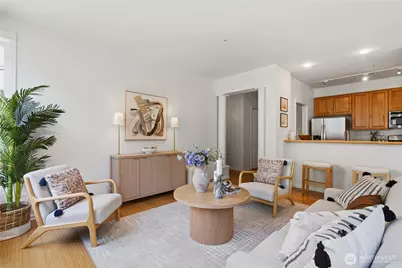 10045 NE 1st Street #327, Bellevue, WA 98004 - Photo 7