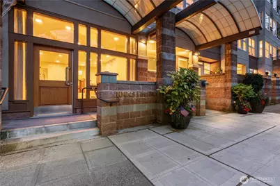 10045 NE 1st Street #327, Bellevue, WA 98004 - Photo 3