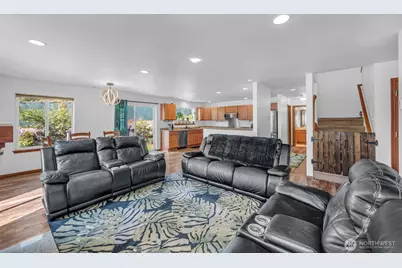 11707 22nd Street SE, Lake Stevens, WA 98258 - Photo 3