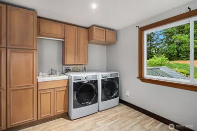 21422 SE 37th Street, Sammamish, WA 98075 - Photo 25