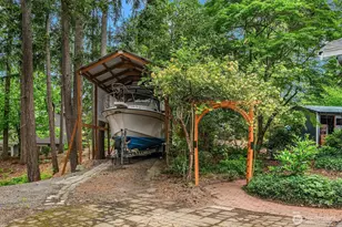 21422 SE 37th St, Sammamish, WA 98075 - Photo 33