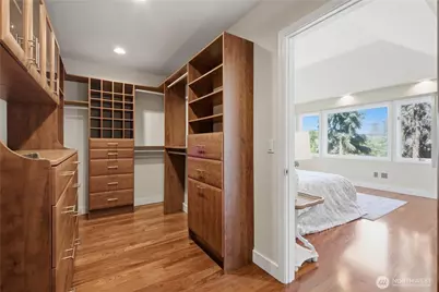 15423 SE 58th Street, Bellevue, WA 98006 - Photo 17