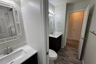 16518 NE 85th St, Redmond, WA 98052 - Photo 17