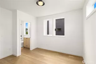 3638 Greenwood Ave N, Seattle, WA 98103 - Photo 17