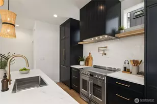 3638 Greenwood Ave N, Seattle, WA 98103 - Photo 3
