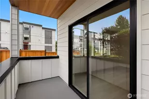 3638 Greenwood Ave N, Seattle, WA 98103 - Photo 13