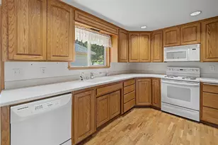 2321 185th Ave E, Lake Tapps, WA 98391 - Photo 9