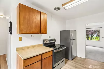 4849 48th Avenue SW, Seattle, WA 98116 - Photo 9