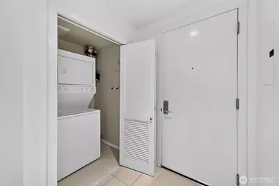 2721 1st Avenue #409, Seattle, WA 98121 - Photo 17