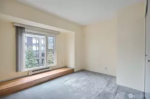 121 Vine St, Seattle, WA 98121 - Photo 11