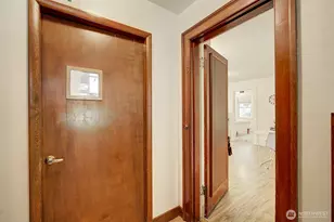4725 15th Ave NE, Seattle, WA 98105 - Photo 19