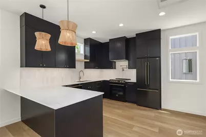 3636 Greenwood Avenue N #B, Seattle, WA 98103 - Photo 9