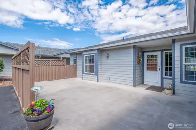 1000 13th Avenue SW #18, Quincy, WA 98848 - Photo 1