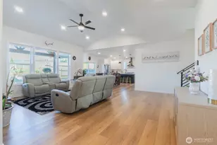 806 Mapleridge Dr, Everson, WA 98247 - Photo 13