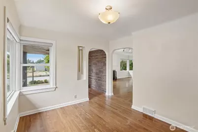 3004 SW Barton Street, Seattle, WA 98126 - Photo 9