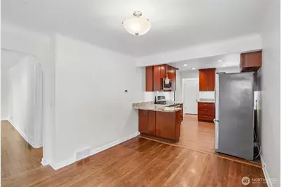 3004 SW Barton Street, Seattle, WA 98126 - Photo 13