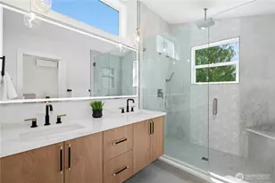 9240 Dayton Ave N, Seattle, WA 98103 - Photo 25